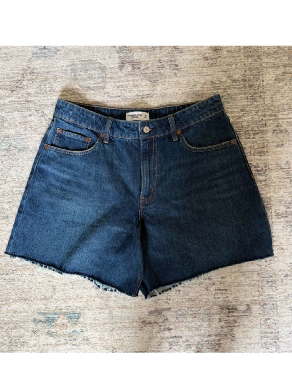 NWOT Abercrombie Curve Love High Rise Loose Short
